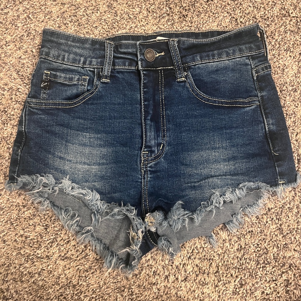 KanCan Dark Wash Jean Shorts Inseam 1.5" Size 1/24